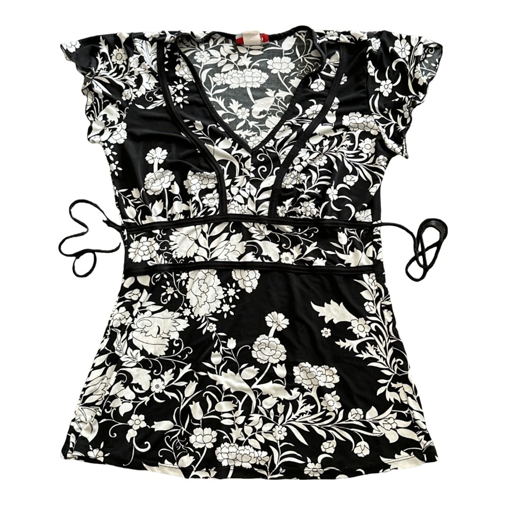 VINTAGE DIGITAL women's black and white floral top with bow on back, large.